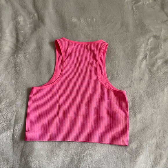 Garage tank crop top - Picture 3 of 3